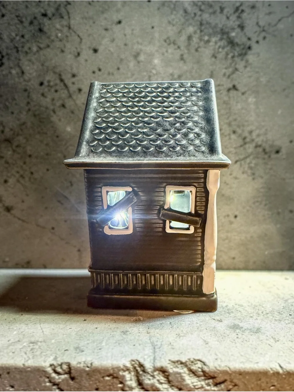 Pottery Barn Ceramic Haunted House ~ Small Version 🕷️